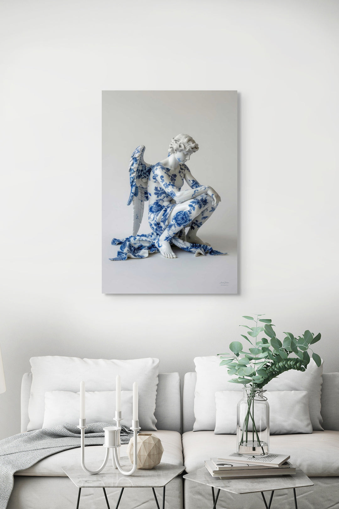 Fotografisch Skullbloom kunstwerk van Nike als eyecatcher aan de muur in interieur