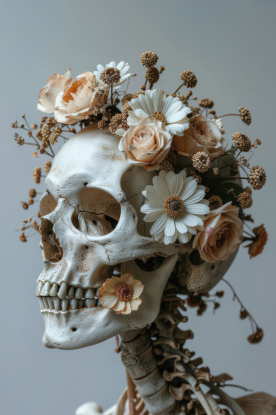 Fotografisch kunstwerk van schedel en decoratie met gedroogde bloemen – Skullbloom Floral serie